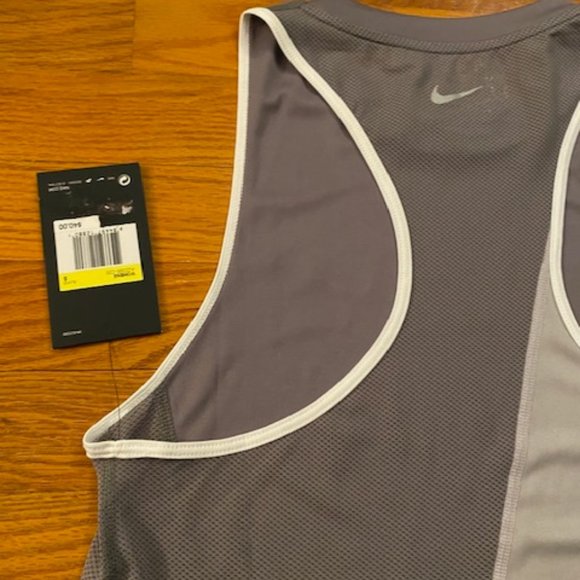 Nike tank top dri-fit running NWT women's size small - Picture 8 of 8